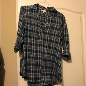 Plaid maternity shirt
